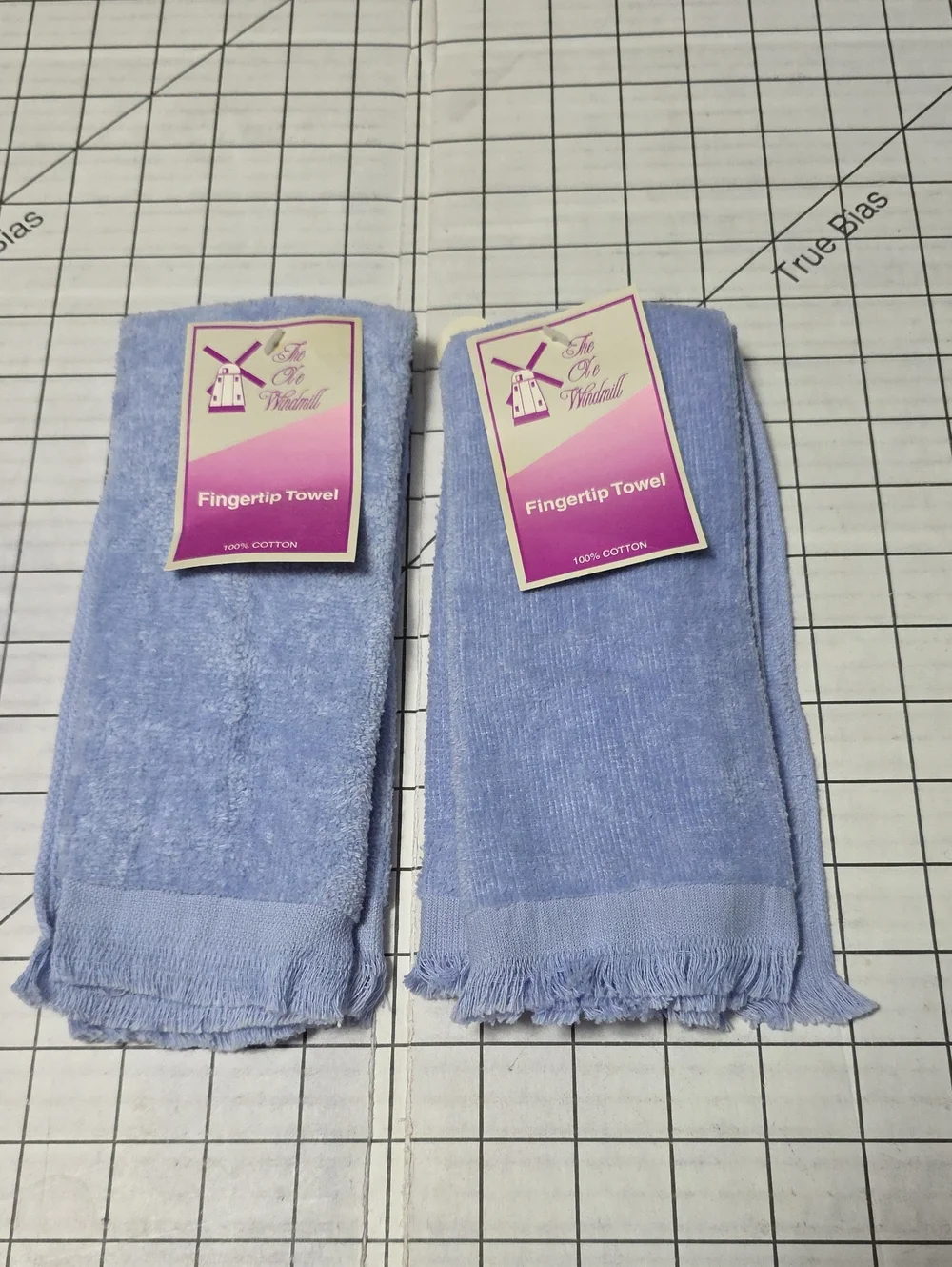 Soft Lilac Fingertip Towels by - Set of 2, NWT
